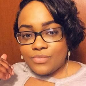 Meet your Posher, Yolanda